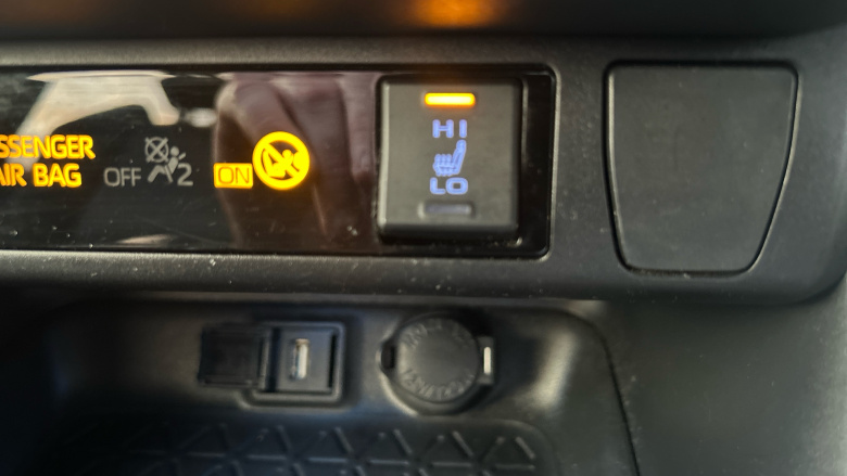 Toyota RAV4 2.5 VVT-i Hybrid Black Edition 5dr CVT Hybrid Estate